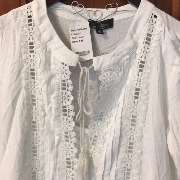 White Lace Insert VNeck Dress - Picture 2 of 5